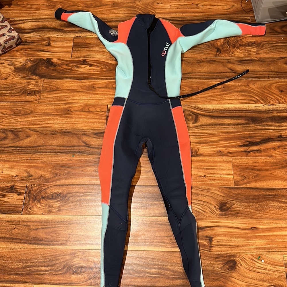 Rip Curl Size 4 Wetsuit - image 7